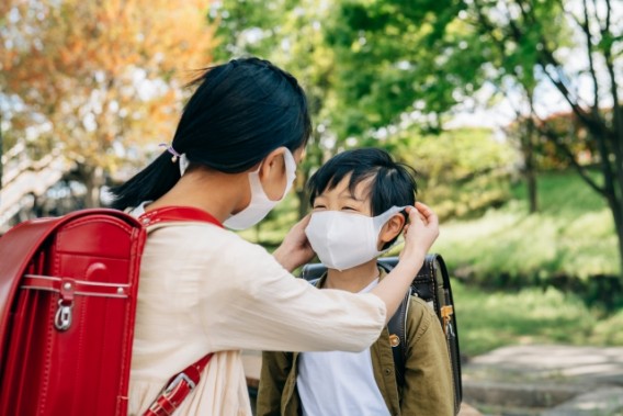 子供に外でのマスクは必要ですか？